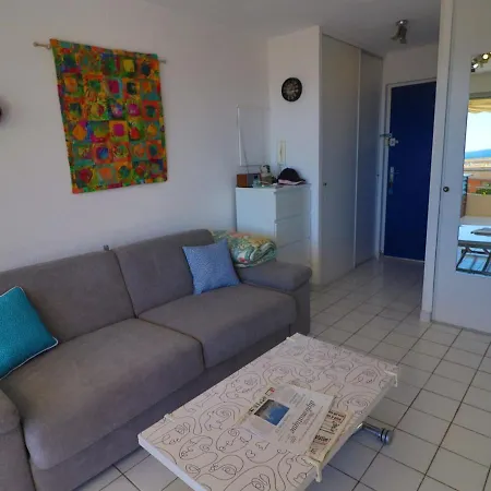 Magnifique 2 Pieces Renove Avec Climatisation Et Parking Prive - Fr-1-472a-277 Sète