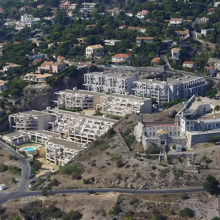 Magnifique 2 Pieces Renove Avec Climatisation Et Parking Prive - Fr-1-472a-277 * Sète