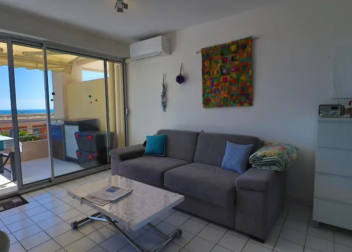 Magnifique 2 Pieces Renove Avec Climatisation Et Parking Prive - Fr-1-472A-277